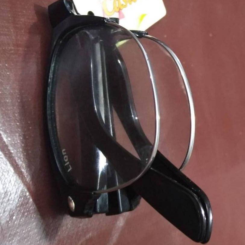 Black Frame Color Lens Color White/Black Folding Sunglasses 100% Quality Of Glasses With Box Pack With Clean Cloth