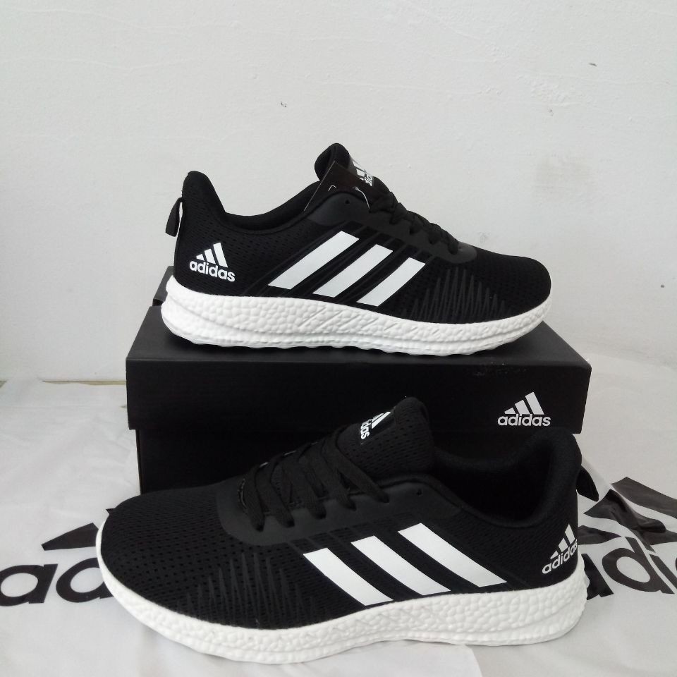 kasut jogging adidas
