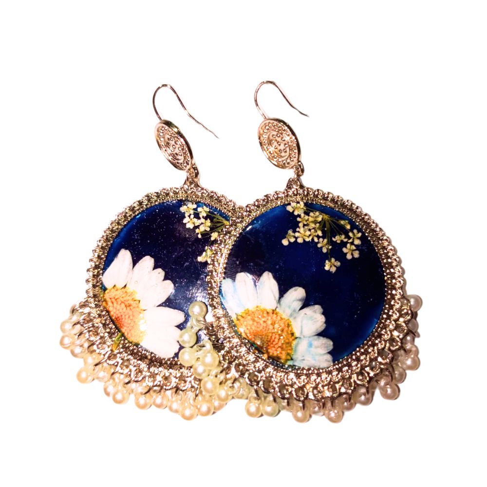 Resin jhumka earings for girls and women premium quality hand made resin jhumka in regular size name can be customized