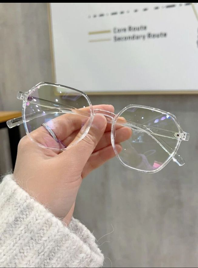 Transparent Lightweight Geometric Shape Glasses For Men/Women