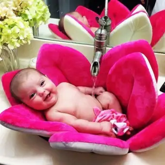 blooming flower baby tub