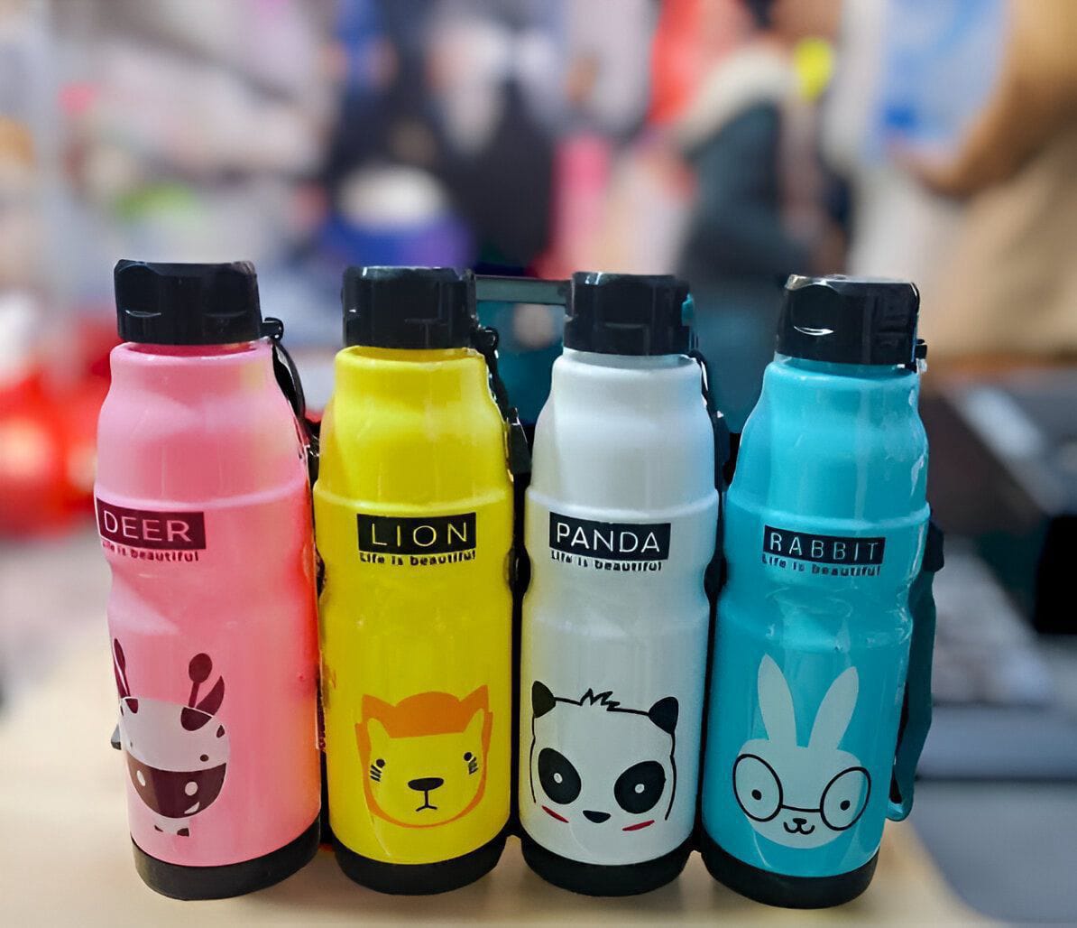 Commando Unbreakable Water Bottle/Kids Water Bottle For School/Best Water Bottle For Kids -Water Bottle For Girls 650ml(Random Designs And Colors EASY TO CARRY Hot & Cold Water Bottle Kids School Water Bottle, Children Portable