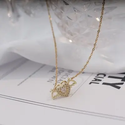 Delicate heart online necklace