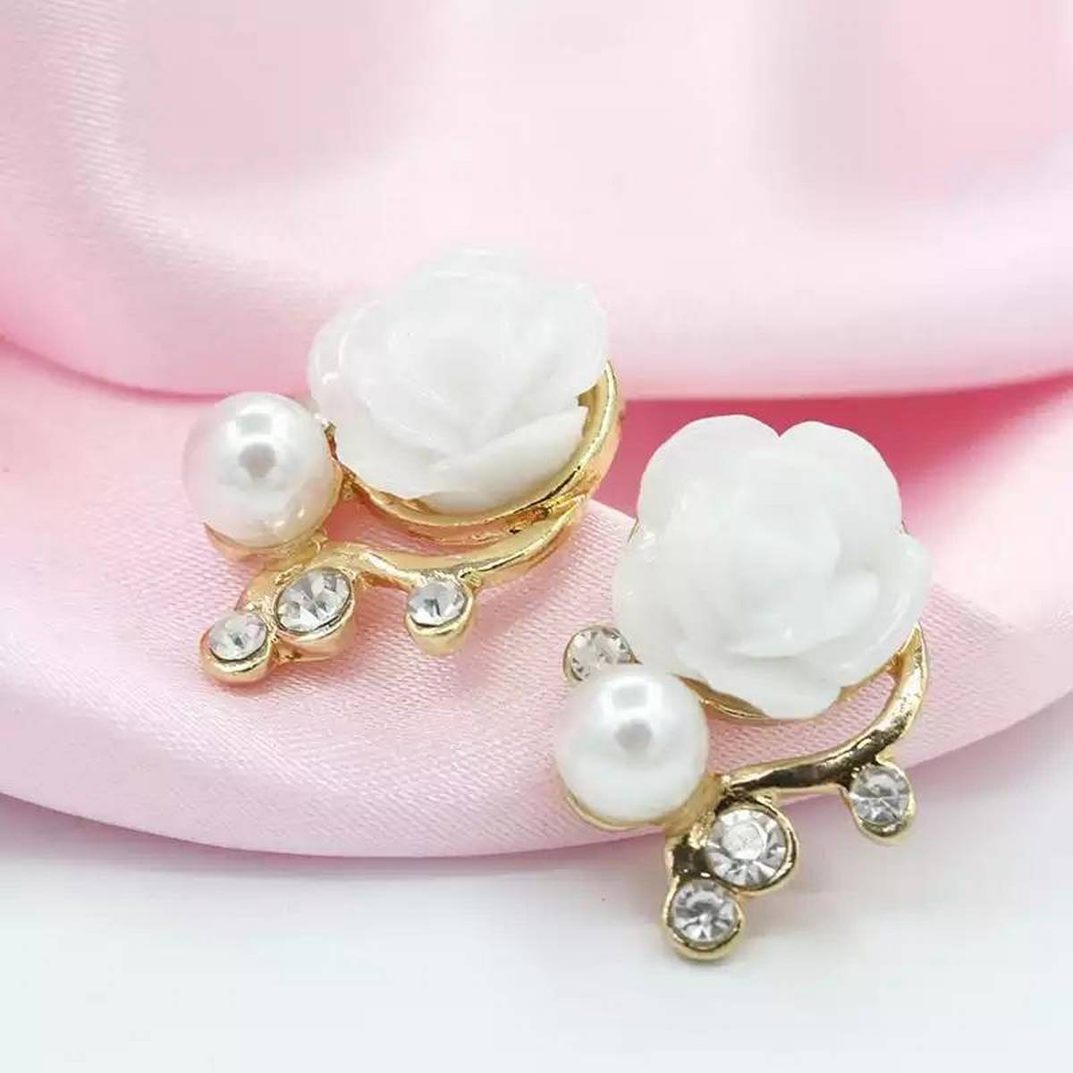 New Fashion White Rose Alloy Earrings For girls Fashion Limited and new Stock