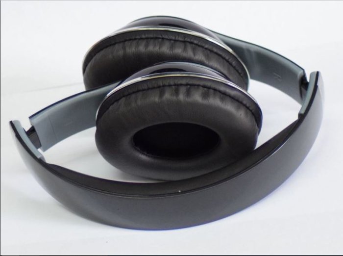 P47 Wireless Bluetooth Foldable Headset With Microphone FOR All cell phones and laptop used