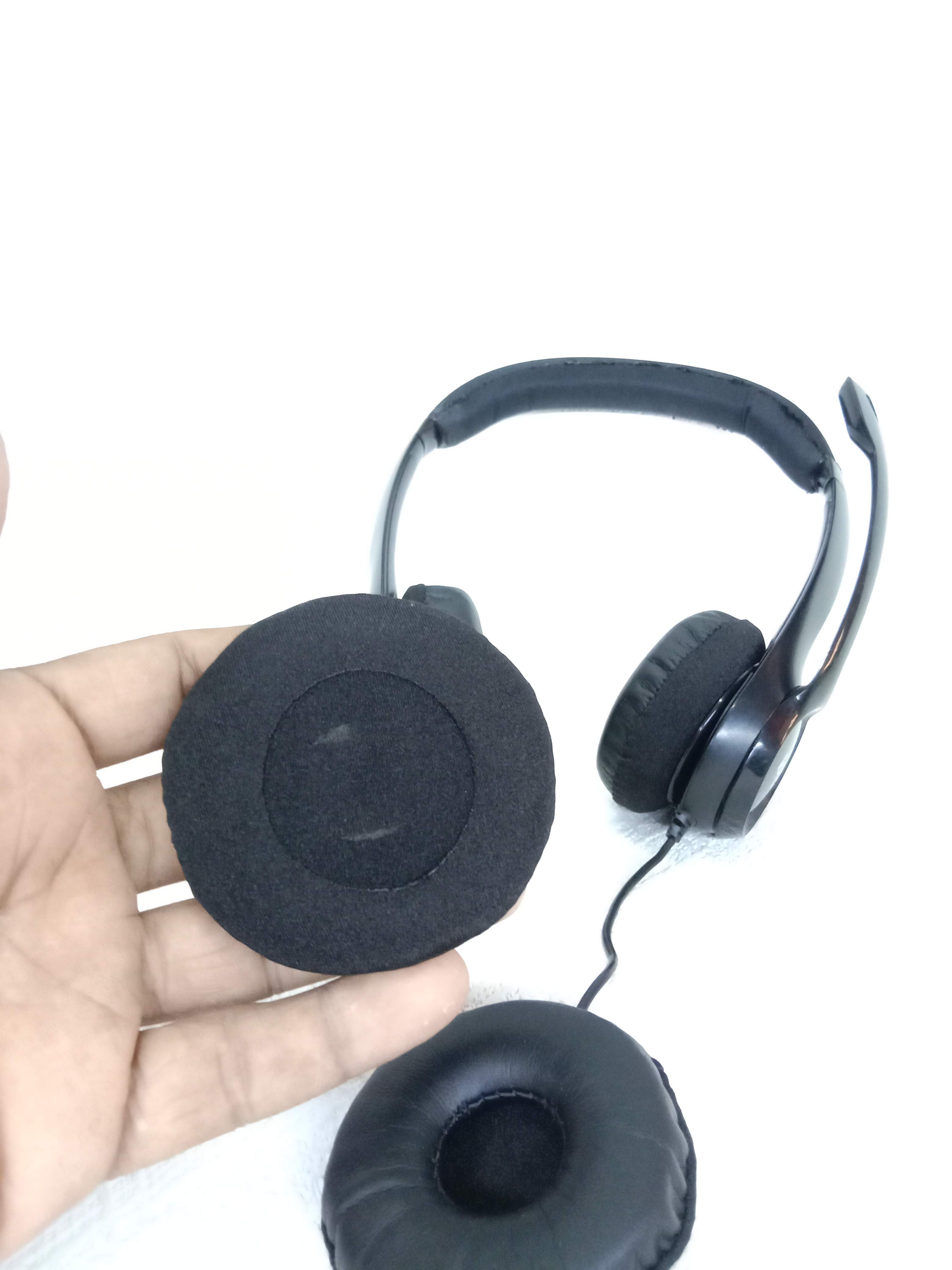 Logitech H390 Ear Pads 1 Pair Soft Memory Foam Replacement Cushions for headgear , Comfortable Protein Leather, Noise-Isolating, Easy Install, 2 paces  Durable headphones Ear Cups,  Foam Best H 390 Earpads Thick Quality H390 headset ear pad covers sponge