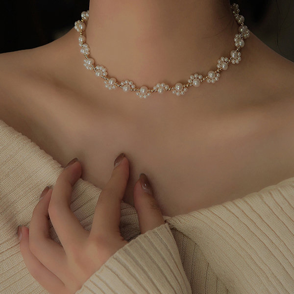 Stylish Cat's Claws Pearl Choker Necklace For Girls |Pearl Beaded Collar Choker Necklace For Women| Vintage Korean Fashion Cat's Paw Pearl Choker Wedding Jewelry