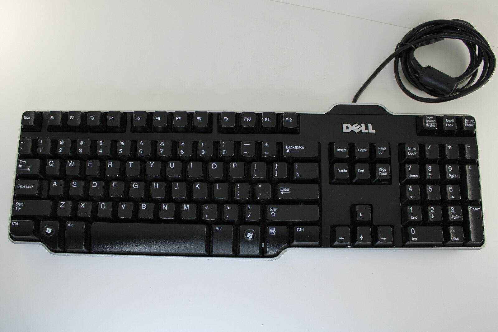 Delle L100 Full-Size USB Keyboard (Wired) - with Premium Box Packing