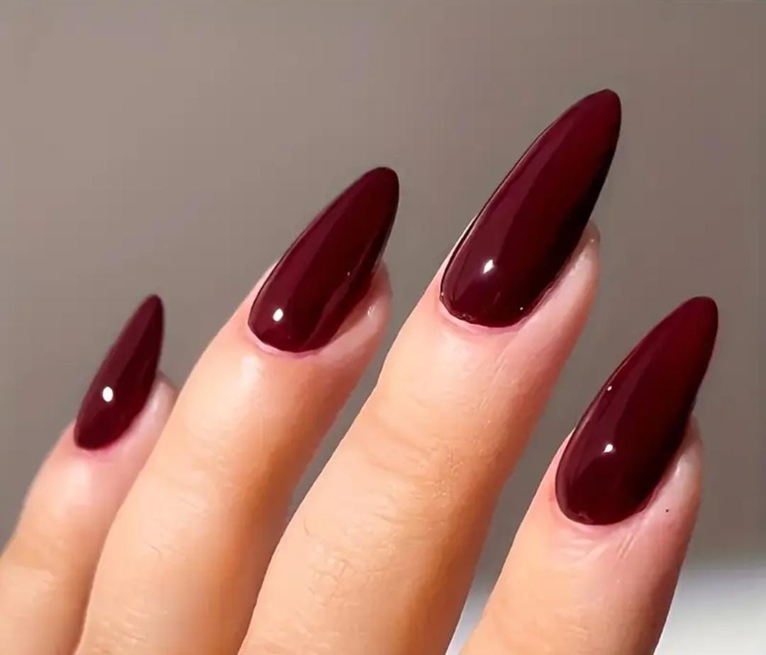 beautiful glossy nails for girls or women