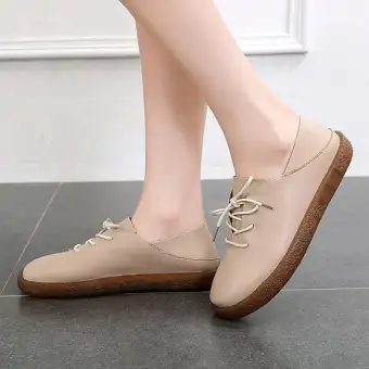 white lace up flat shoes