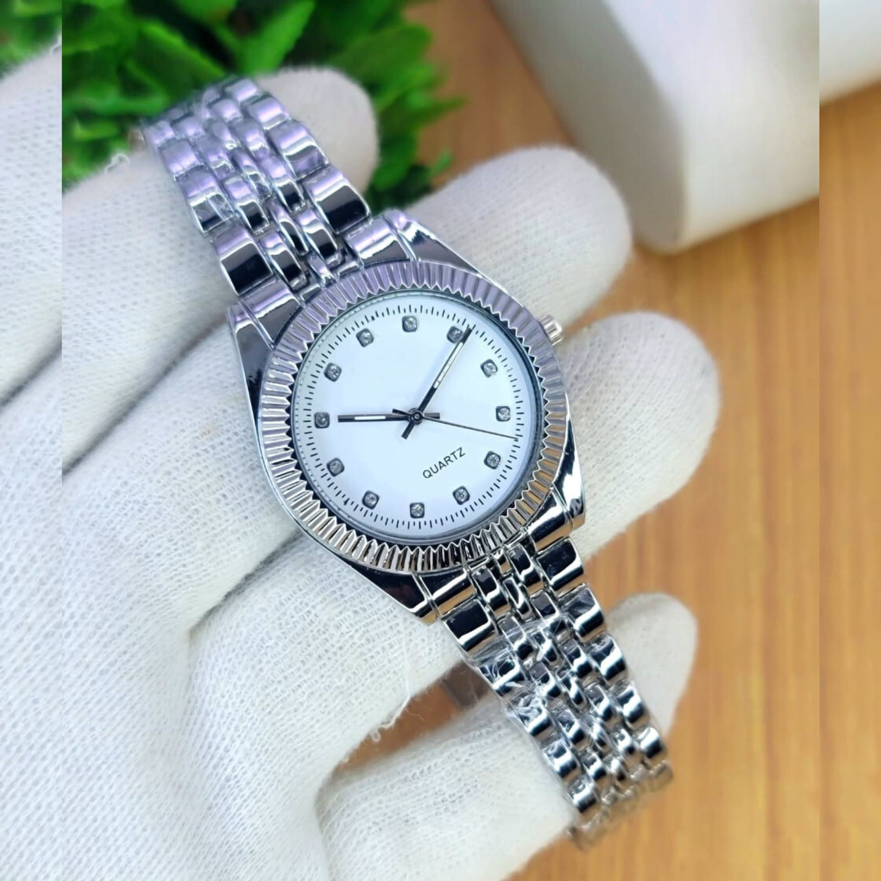 Bin-b Chain Watch for Men and Women Stainless Steel Analog Quartz Watch Classic Luxury Style Two-Tone Multiple Colors