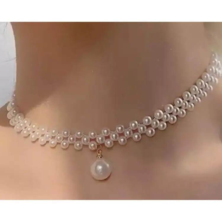 "Daraz Exclusive: Latest Designer Pendant Jewelry Set for Women and Girls - Exquisite and Trendsetting Pendant Set"