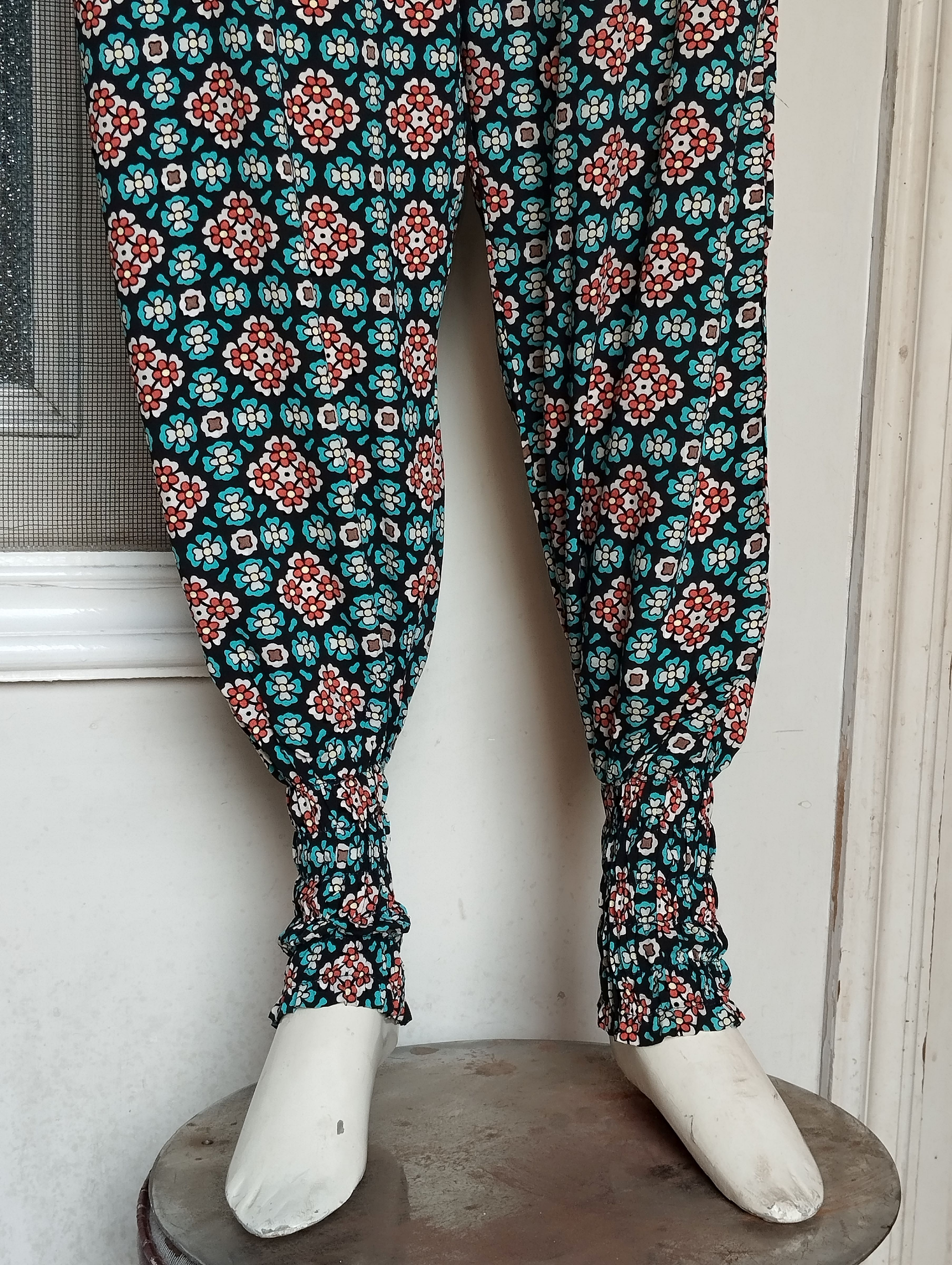 ready to wear Ladies trousers nightwear and casual soft linen fabric export quality from rufatextile