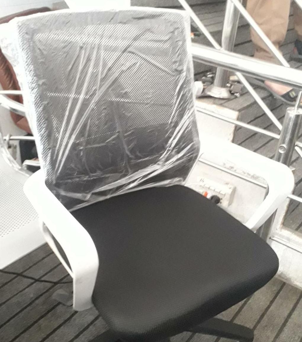 COMPUTER REVOLVING CHAIR Daraz.pk