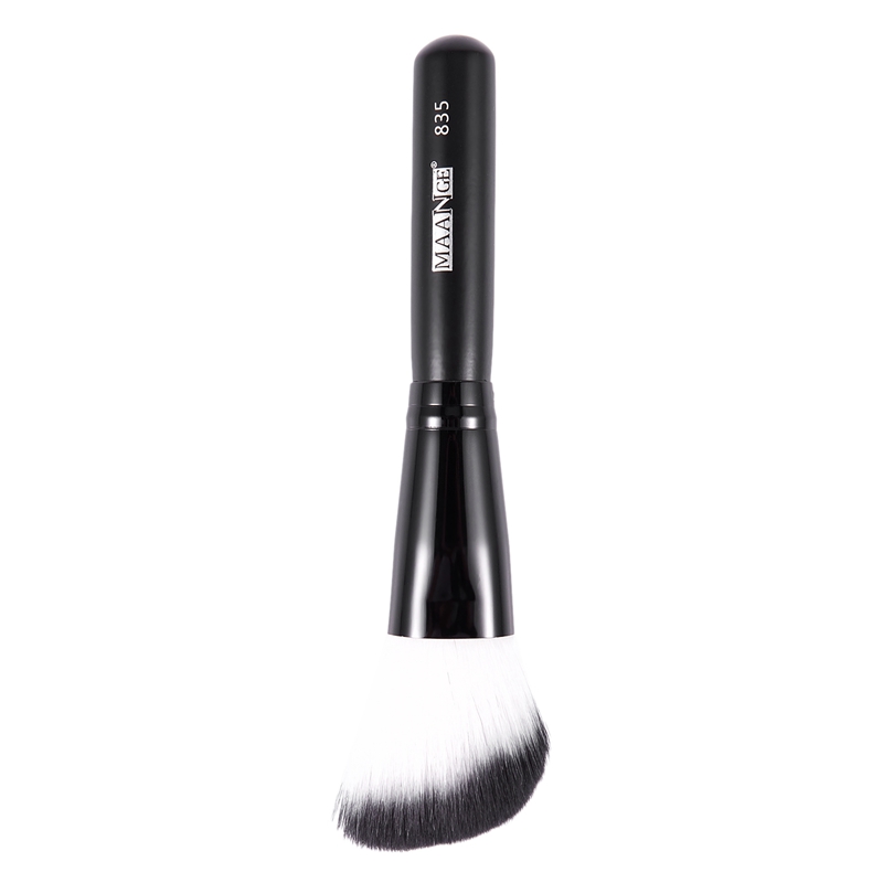 best mac brushes for putting on foundation powder