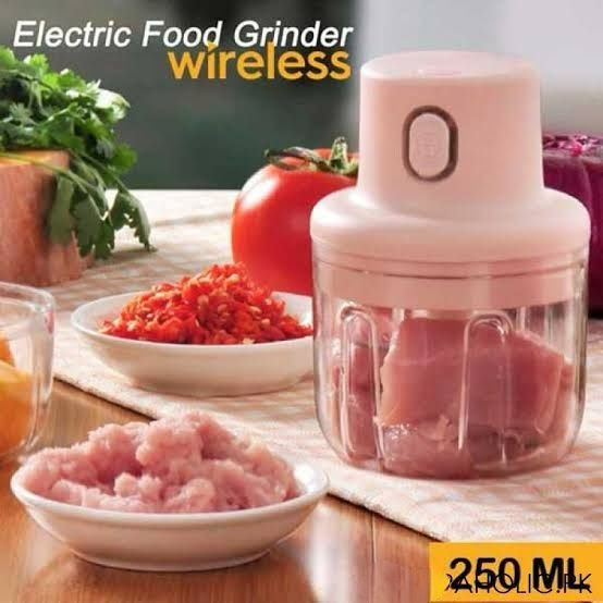 Electric Mini Food Chopper 250ml with Three Ultra Sharp Blades USB Rechargeable Wireless Speedy Food Processor Meat, Ginger, Spices, Garlic Portable Mini Chopper Machine Multipurpose - Ramadan Essentials - Ramadan Offer