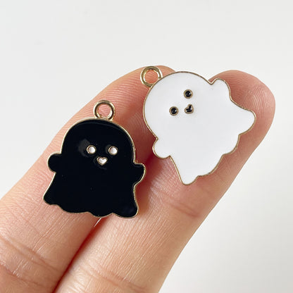 Cute Ghost Charms for Bracelet – Adorable Halloween Ghost Charm Set for Jewelry Making | Aesthetic Ghost Charms for Bracelet Crafting, Necklace & Earrings | DIY Ghost Charm Jewelry Supplies for Girls, Women & Teens | Black & White Enamel Ghost Charm