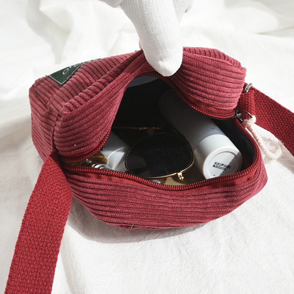 handbolsas with strap