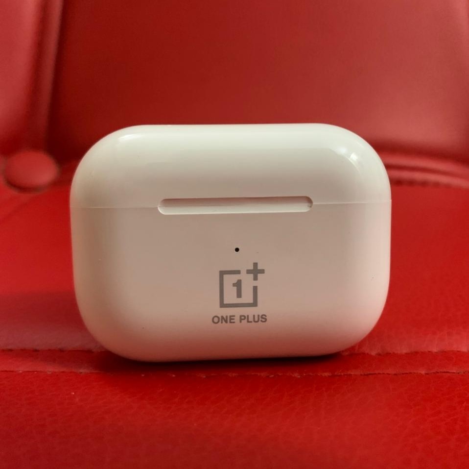 ONEPLUS Airpods Pro with silicon case free high quality
