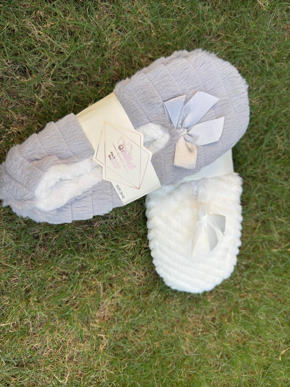 Luxury Faux Fur House Slippers with Bow Detail - Soft Plush Indoor Slip-On Shoes for Women
