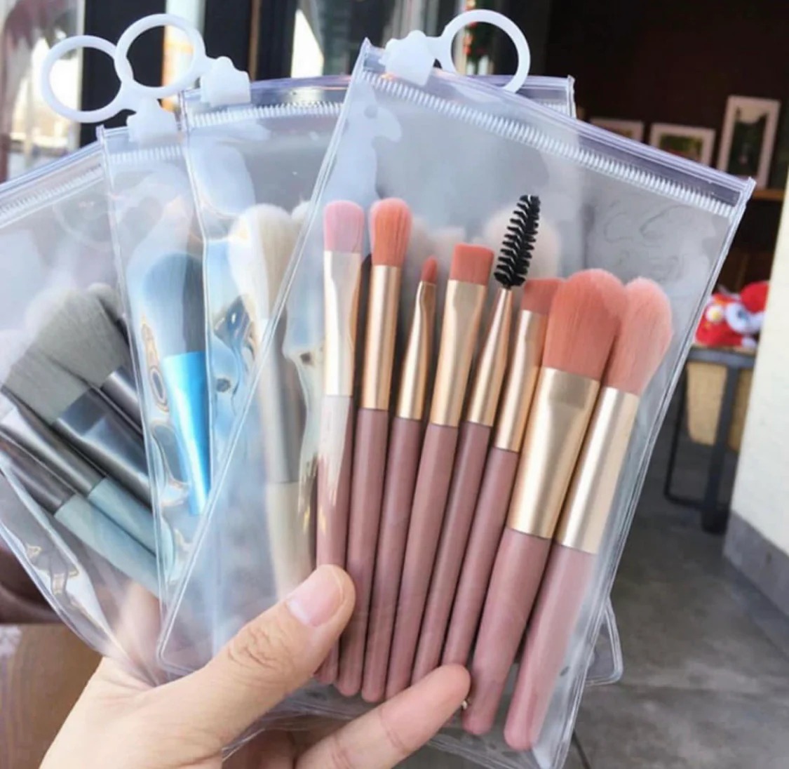 8 Pcs Mini Makeup Brush Set – Soft Bristles, Travel-Friendly, Professional Beauty Tools Kit