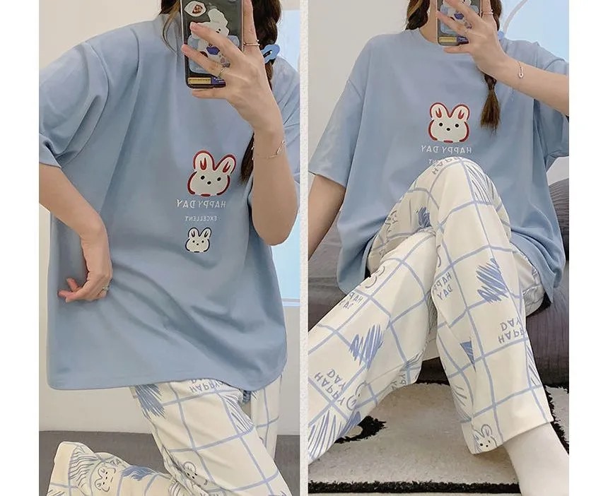 Women's Short-Sleeve T-Shirt and Printed Trouser Nightwear Set - 2 Piece