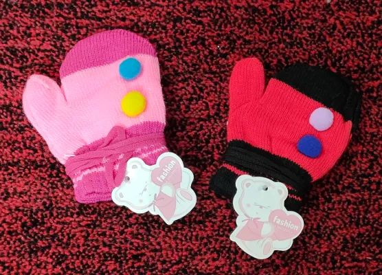 Woolen mittens 2024 for babies