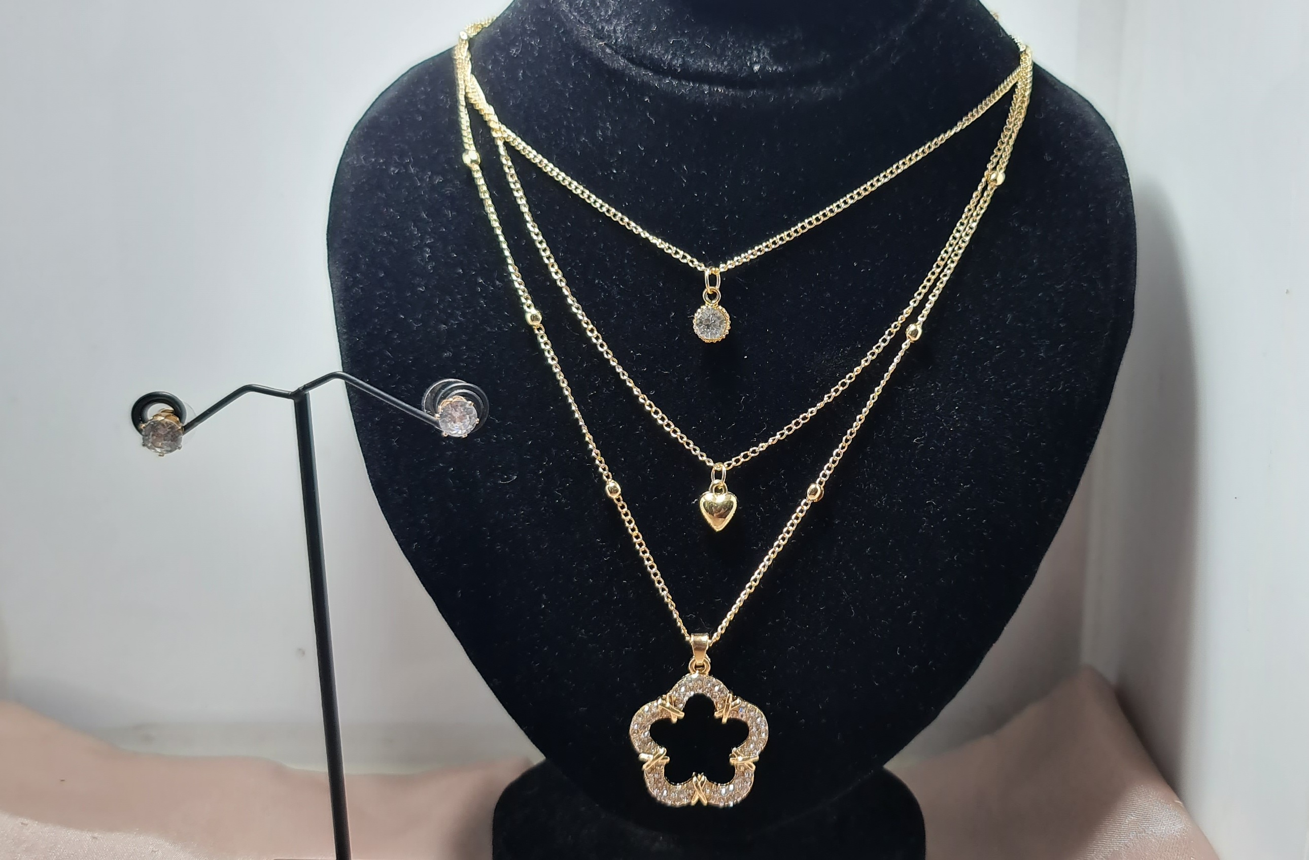 Triple Chain Elegant Golden Necklace 