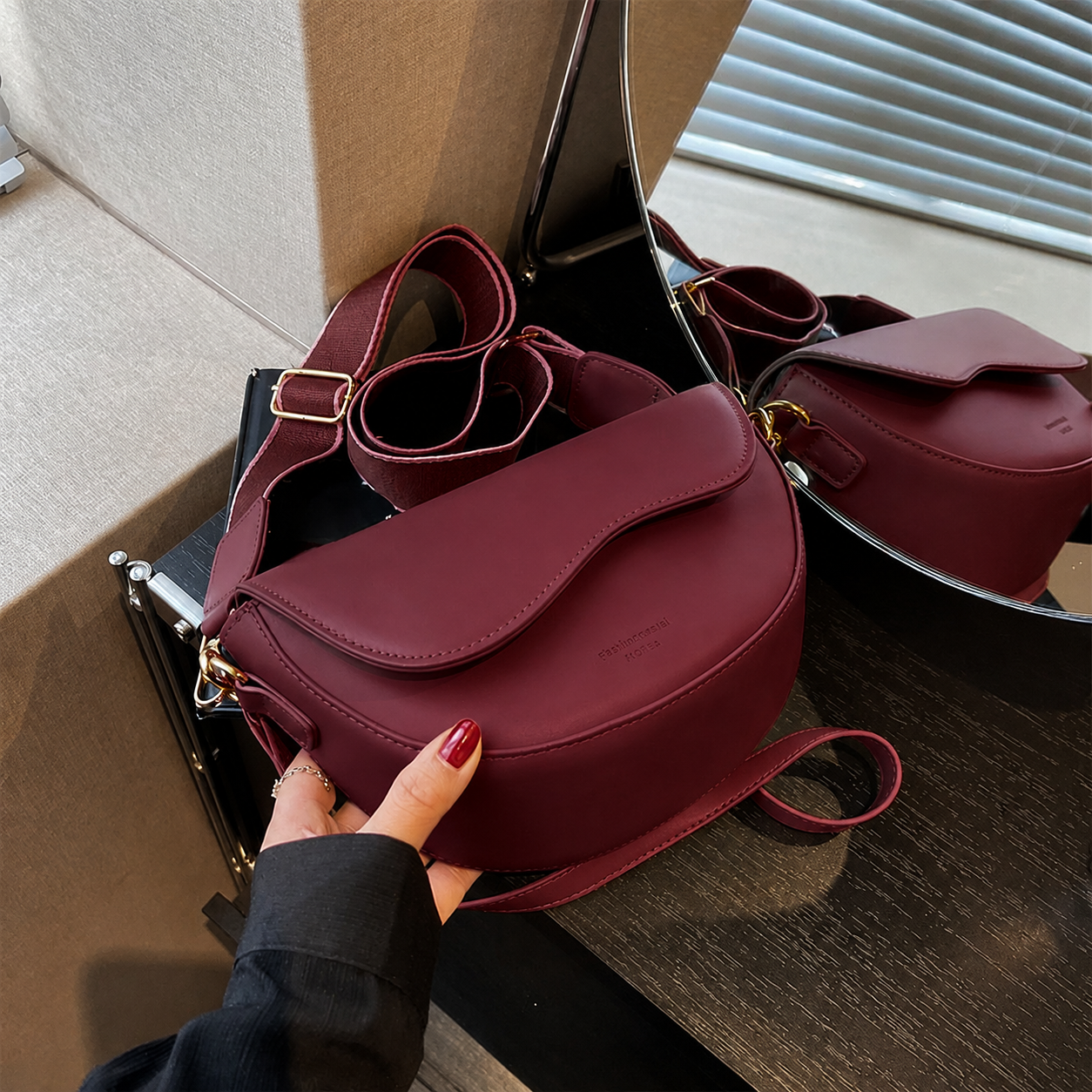 Sheen Handbag for girls - Bags for girls - Leather Bag for women - Shoulder bags for ladies - casual handbag - Phone pouch - Crossbody & Shoulder bag for gift - Purse for girls