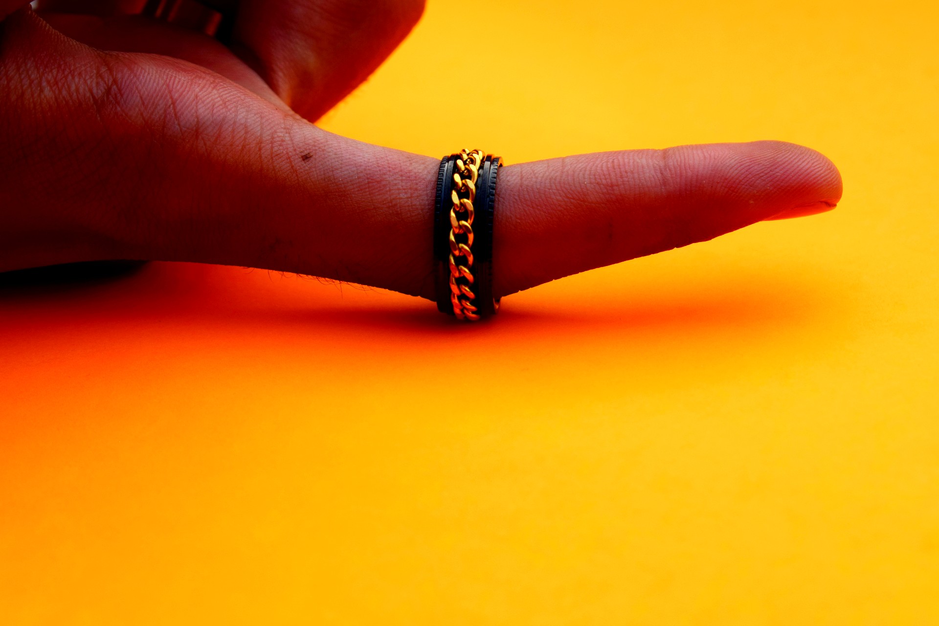 1PS/ VIRSL PLATIMIUM SPINNER RING FOR MENAND BOY -FASHION HIGH QUALITY (BLACK) SPPINER RINGS FOR MEN AND BOYS EID SpECIAL
