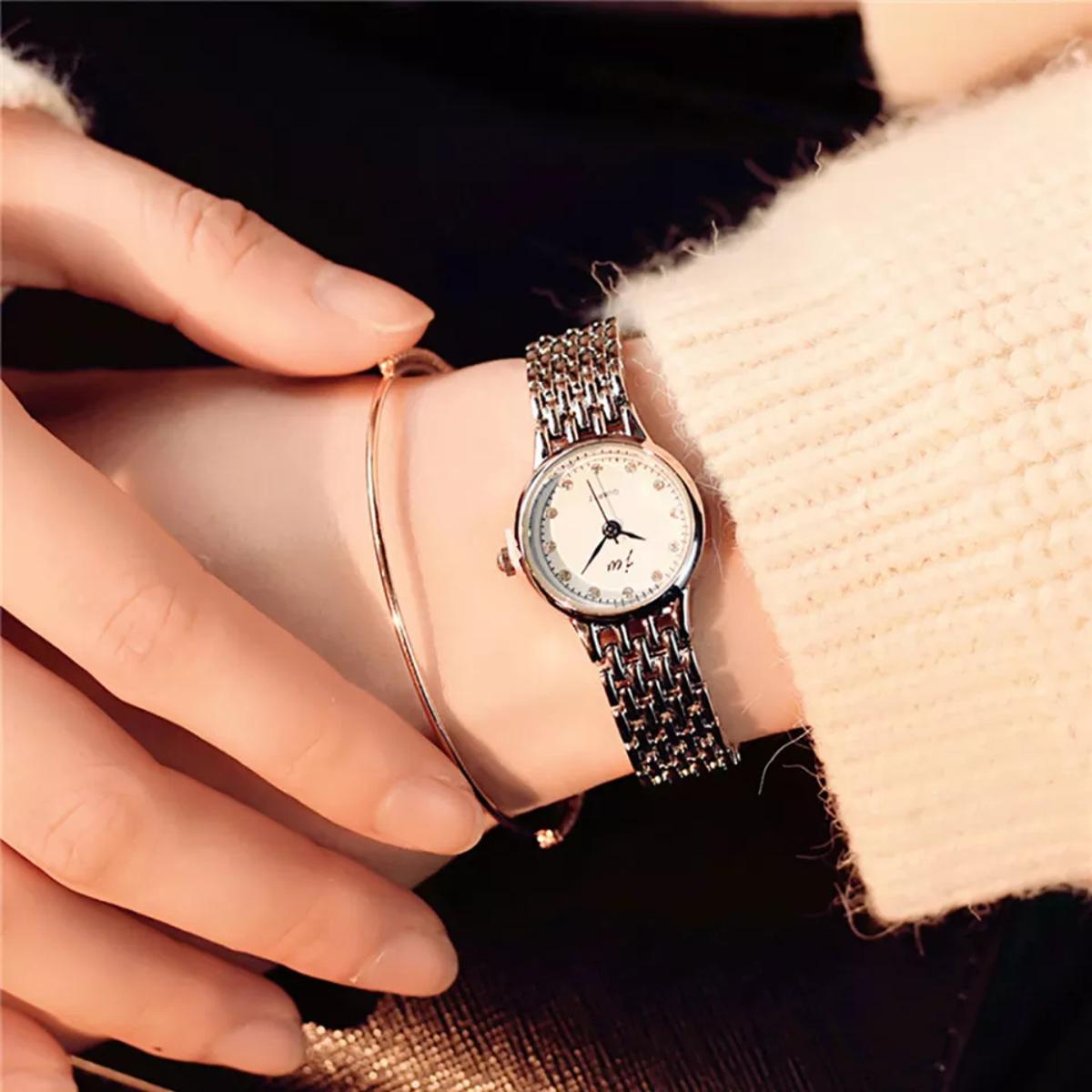 2022New Women Wrist Watch Fashion Ladies Watches Simple Quartz Watch Ladies Wristwatch Female Clock