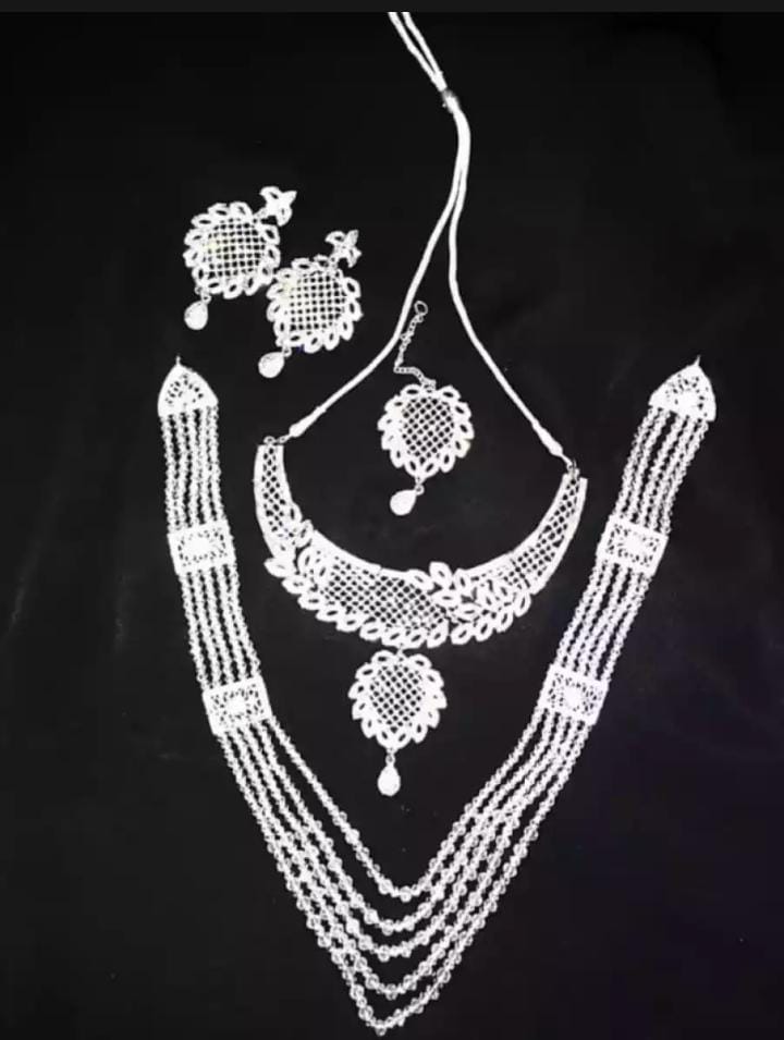 PREMIUM QUALITY BRIDAL JEWELLERY SET FOR WOMEN