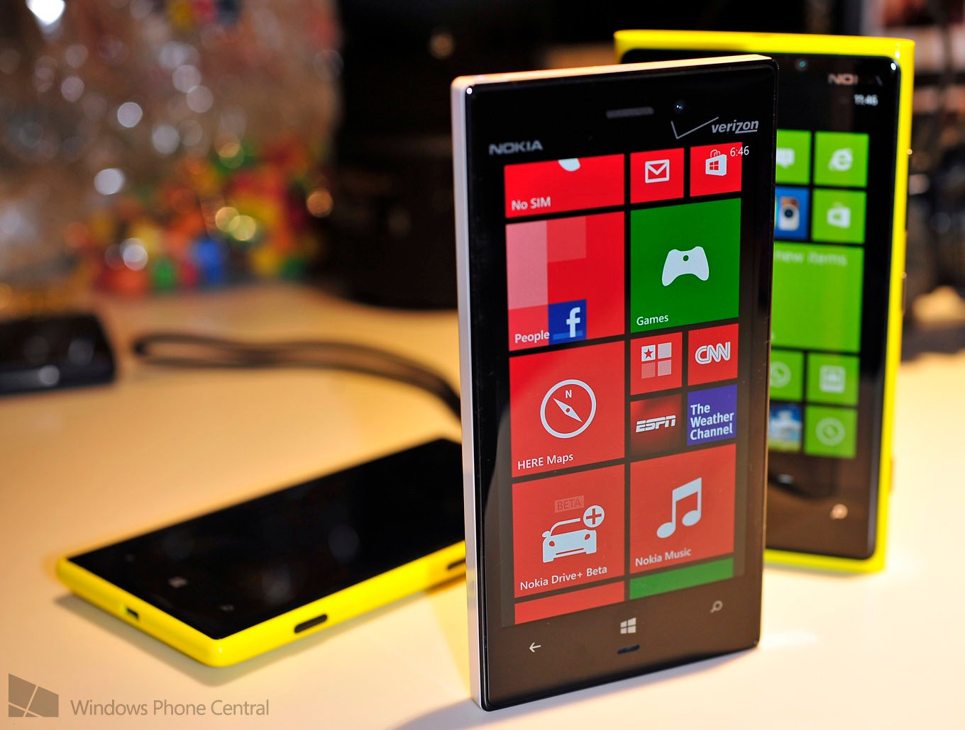 Nokia Lumia 928 Original Smartphone ๐ฑ | 4.5" PureMotion HD+ AMOLED Display ๐บ | 8.7MP PureView Camera with Xenon Flash ๐ธ | 32GB Storage | PTA Approved - Collector's Edition โจ