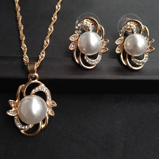 Imported Quality Simulated Pearl Jewelry Set Gold Color Necklace/pendant Earring Set Article  # 2 Al  Asar Trends