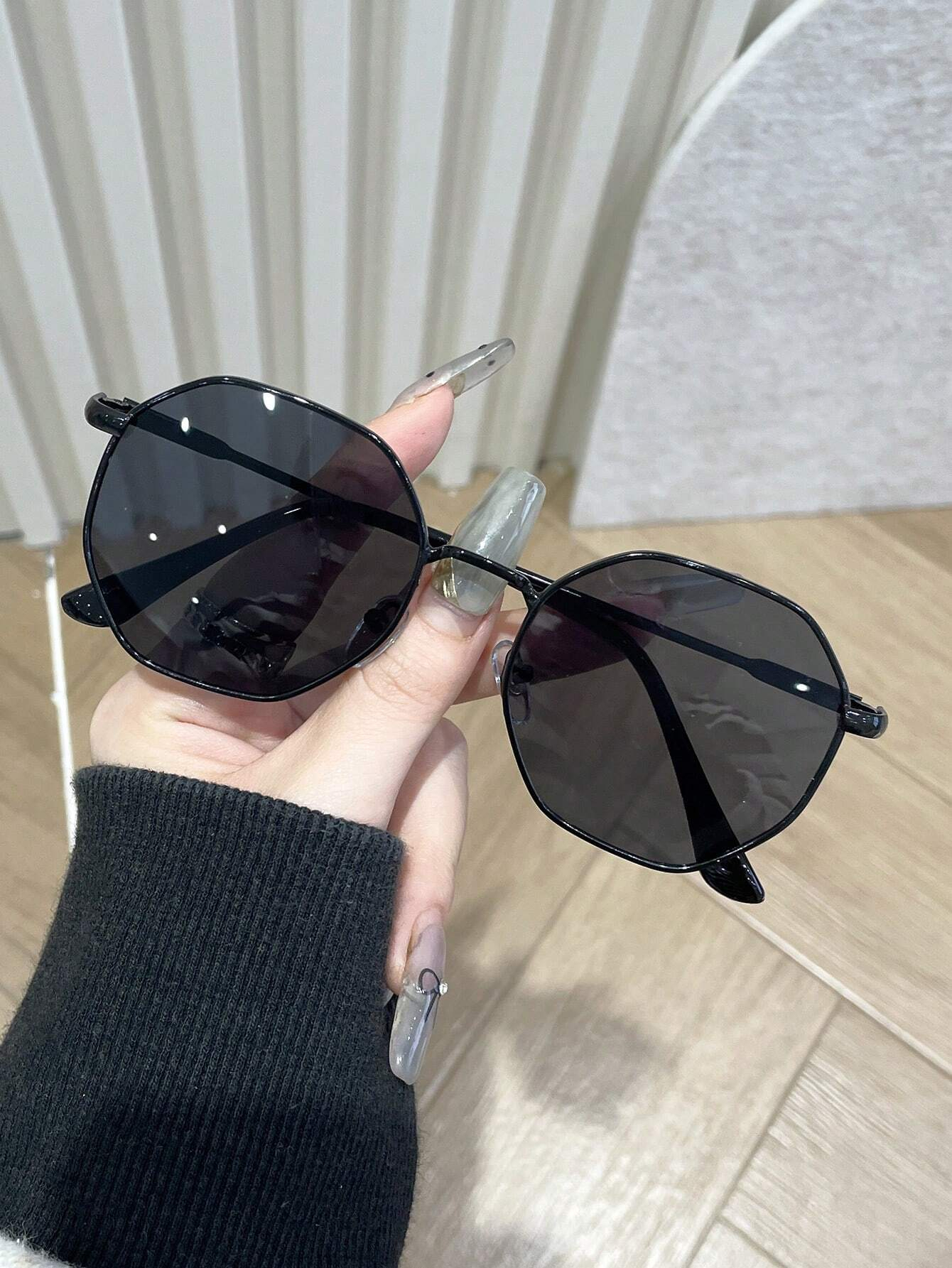 Bestwear.pk New Premium Trendy Black Metal Frame Sunglasses for Men & Women - Geometric Retro Polygon Sun Glasses for Girls & Boys - Unisex Fashion Casual Full Rim Octagonal Shades for Ladies