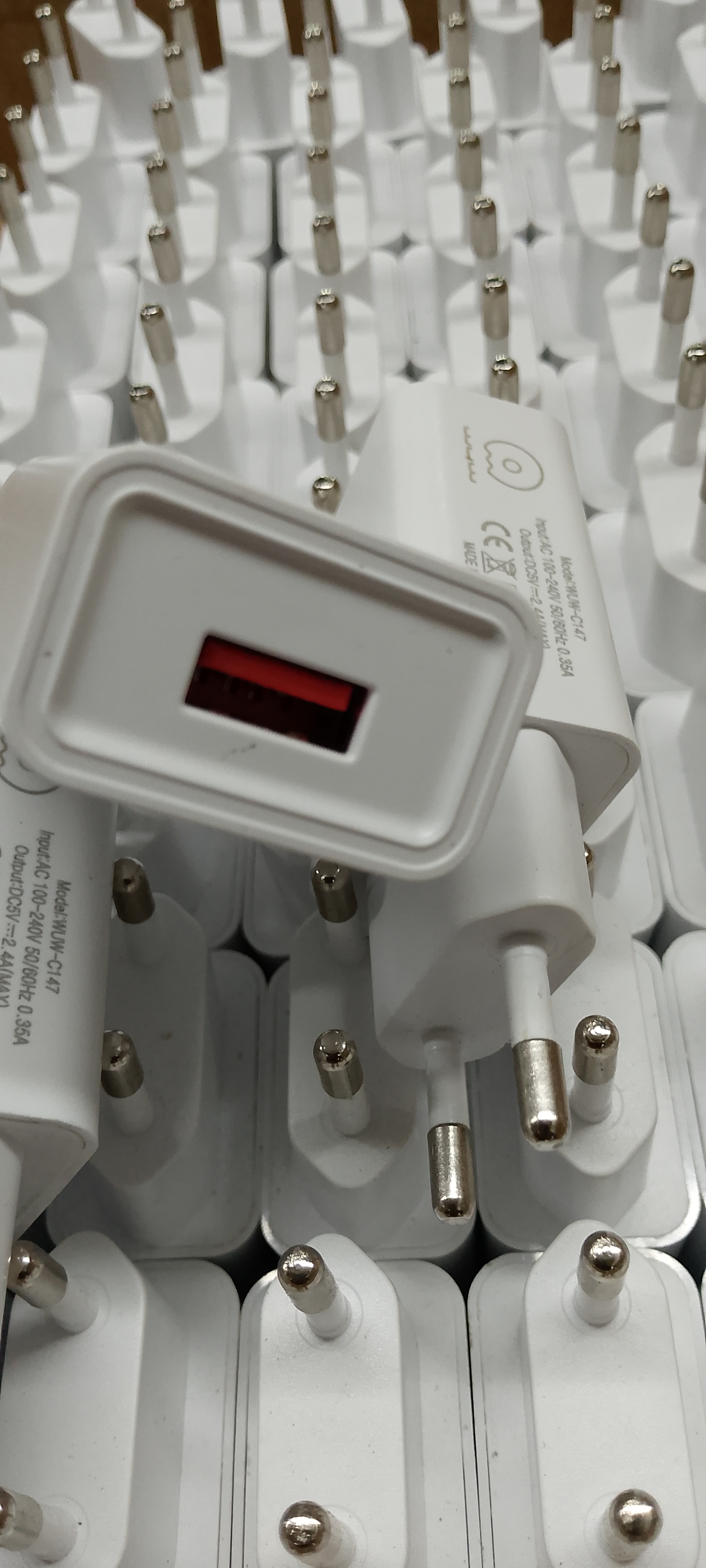 2.5 amp yellow port Fast Charging Charger 1 USB Mobile Phone Travel Charger Adapter 💯 2amp yellow port  all moble sport