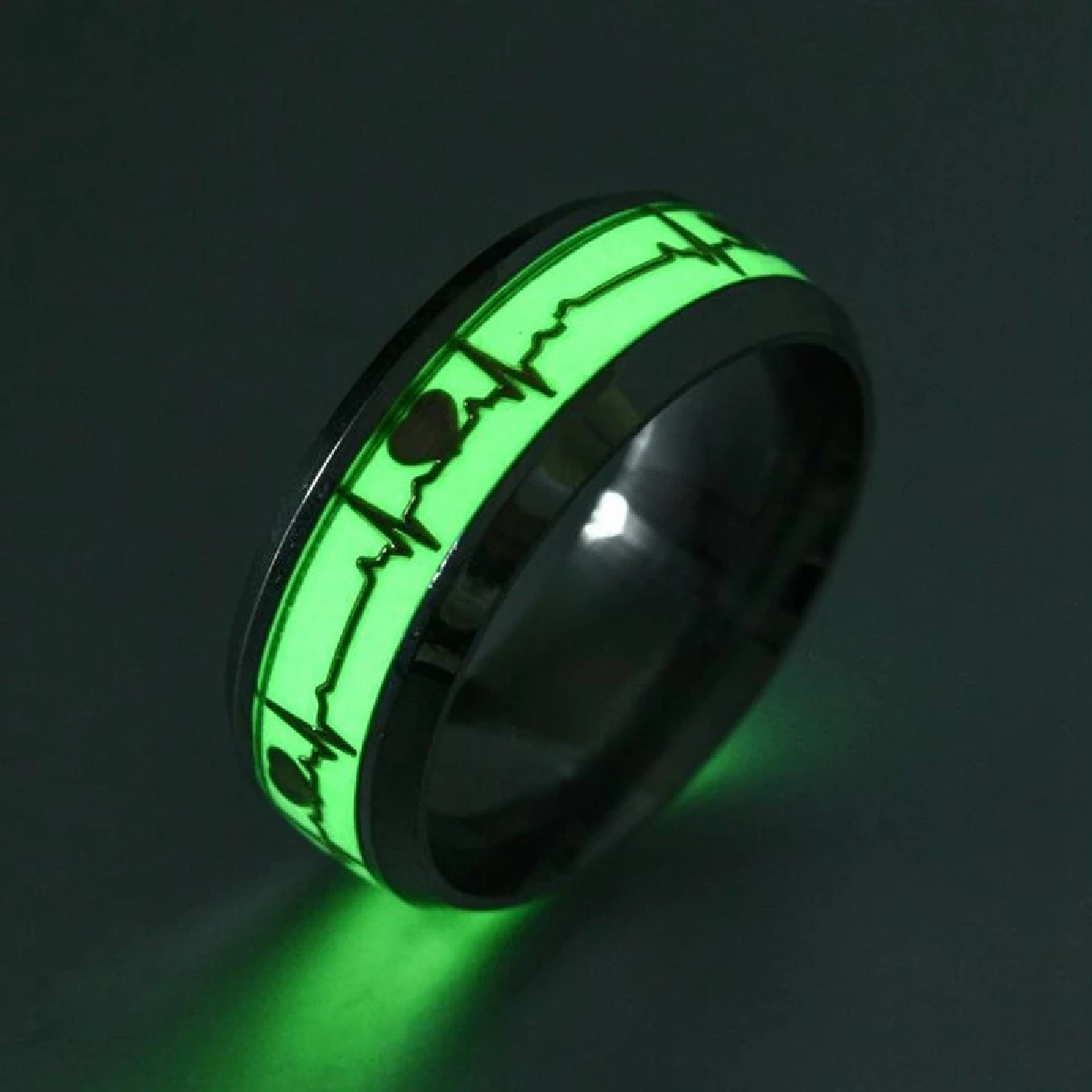 Luminous Luthedark ring fashion cool heart Dragon Shape Titanium Steel Shineng in the dark men and women wedding engagement rings