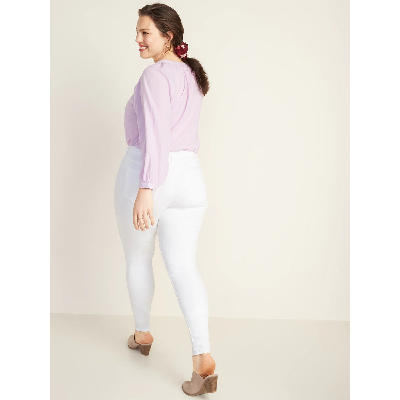 ON Mid Rise White Skinny Jeans