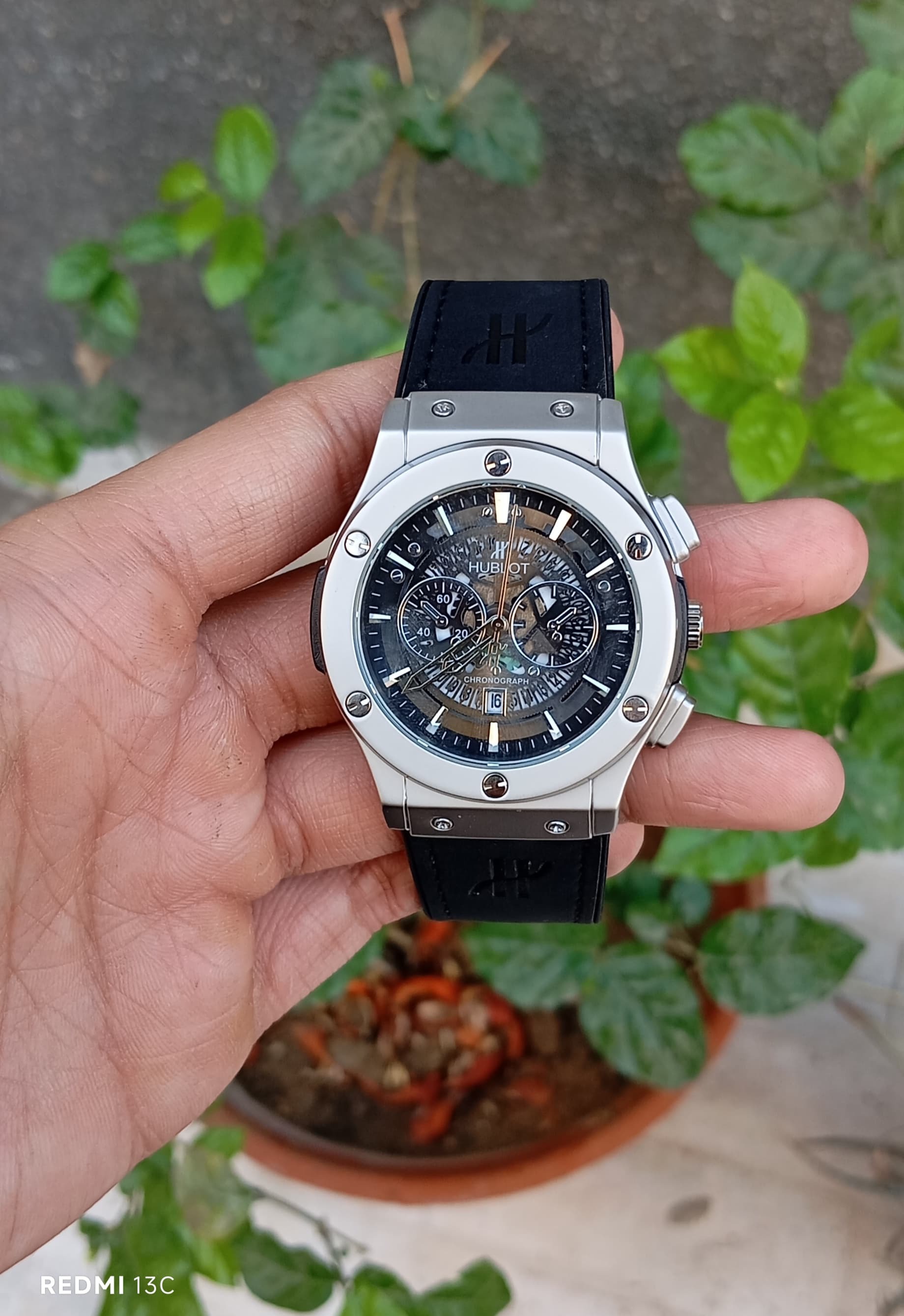 Black Arabic Aura Watch For Men – Elegant Design, Arabic Numerals, Premium Quartz Movement look like smart watch