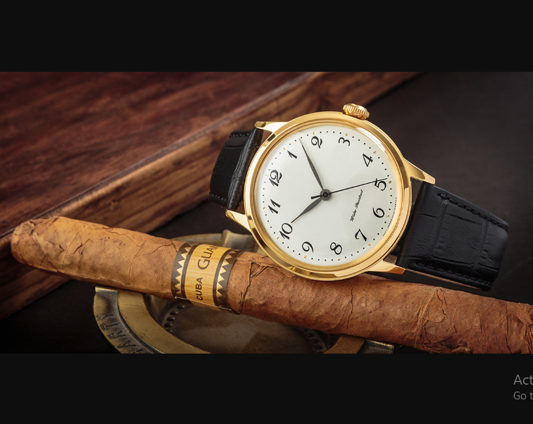 Most Trending watchBrown leather Luxury Watch For Unisex Rs. 19