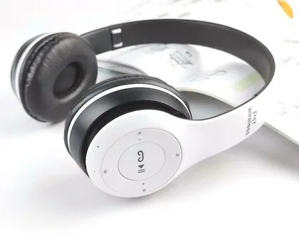 Latest High Quality Orignal P47 Wireless Foldable Headphone (Connect with All Smart Cell Phones / Laptops / Computer Systems and Gaming Mode)