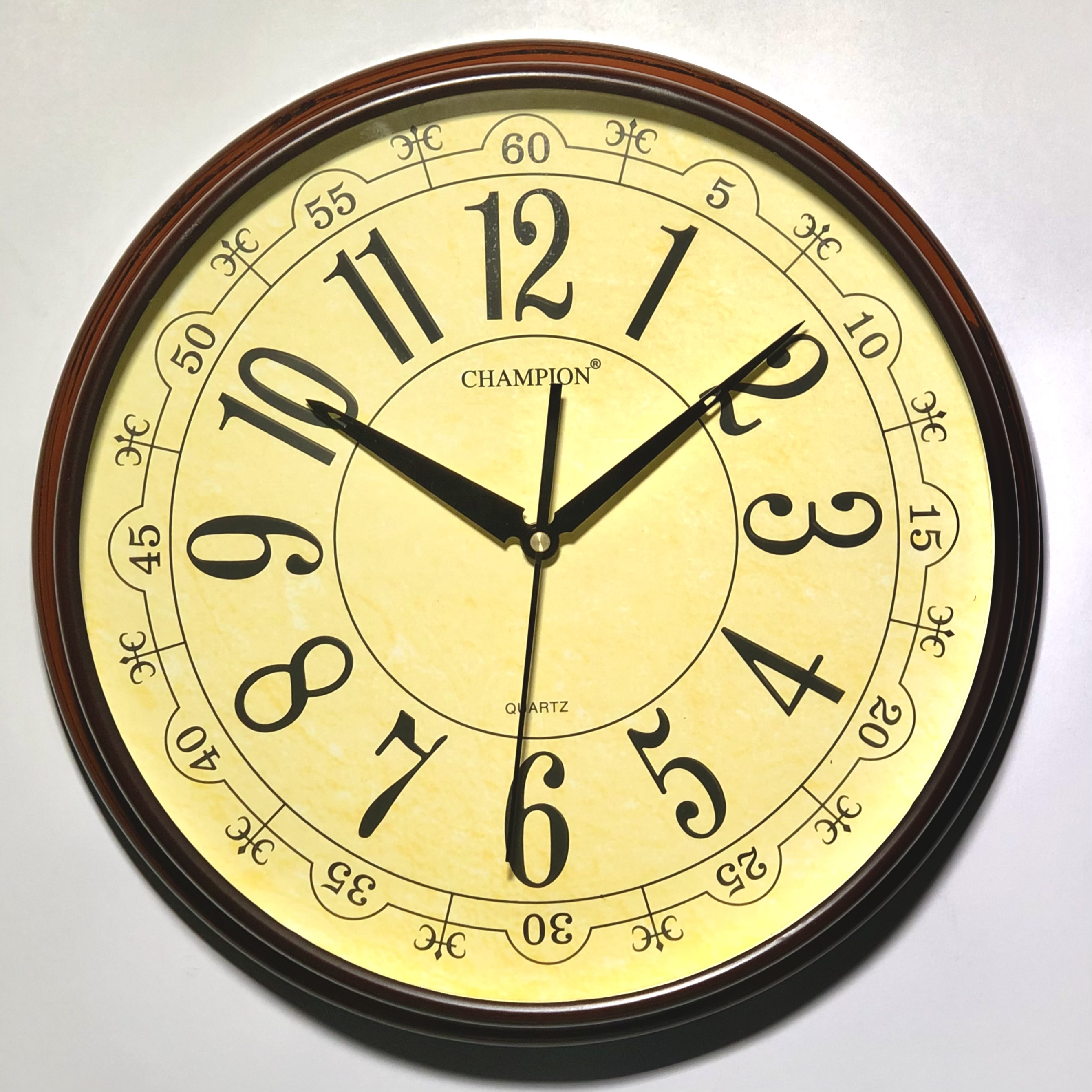 インテリア時計 CHAMPION vintage clock Champion Simple Brown Wall Clock, 13 Inch Quality Quartz Battery