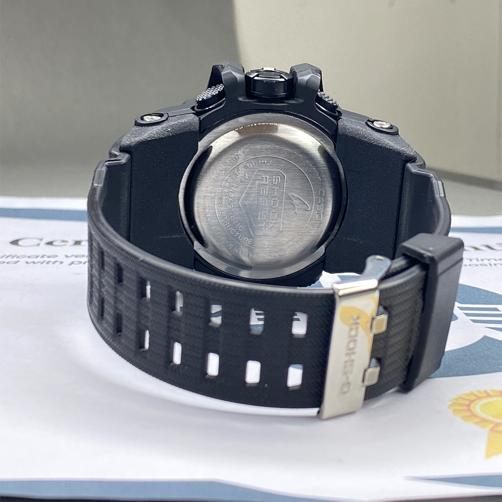 Sports Multi Functional Best Quality Dual Time Sports Watch for Men Mud and Water-Resistant Digital Display Boys Sports Watch
