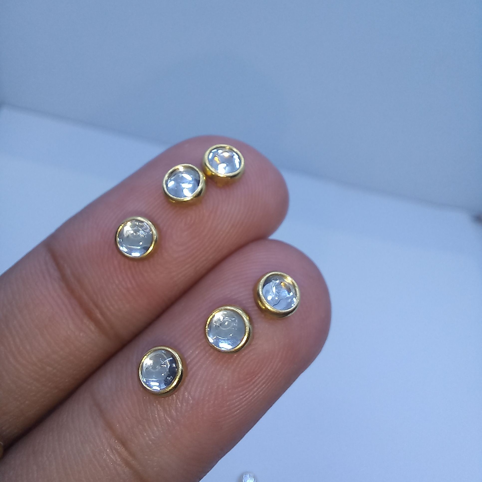 Metal Kundan Stone Round Beads – 250pcs DIY Jewelry & Craft Findings.