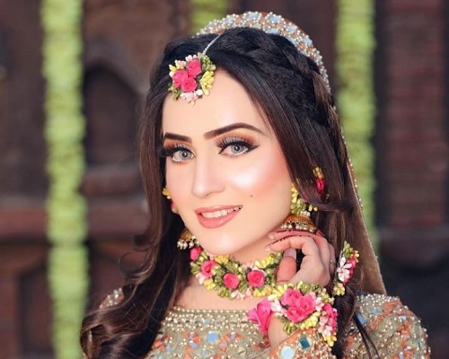 Bridal jewellery set,  Bridal jewellery set,  Bridal jewellery set Mehndi, Bridal Jewellery set for girls,  Floral Jewellery for Mehndi ,  mayon flower jewelry ,  Mehndi accessories, Mehndi Jewellery set for girls for Bridal
