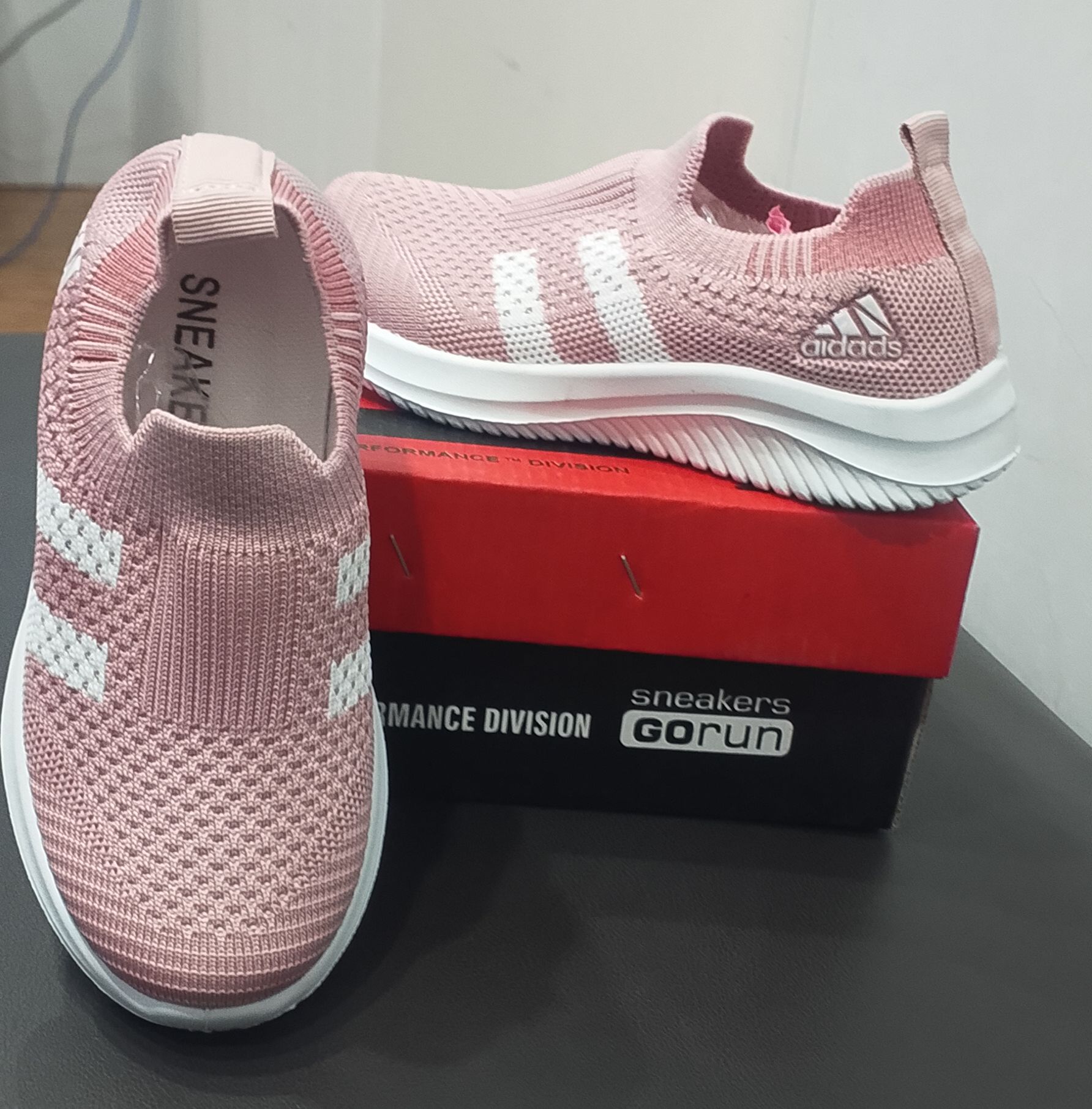 kid Sneakers (1y to 14y )/Soft and comfortable