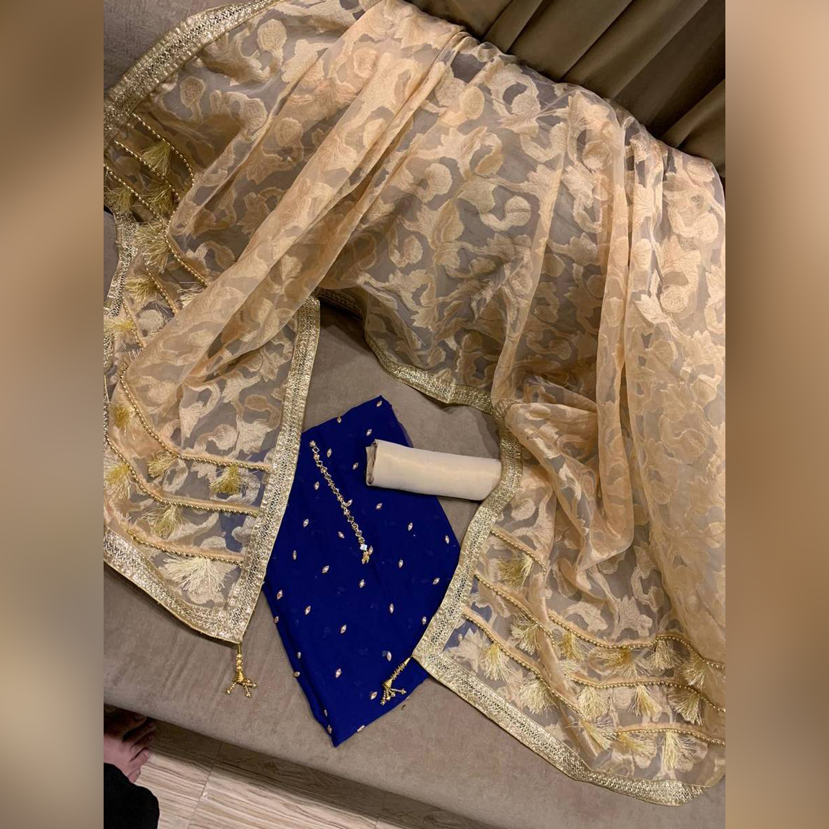 pakistani unstitched fancy suits