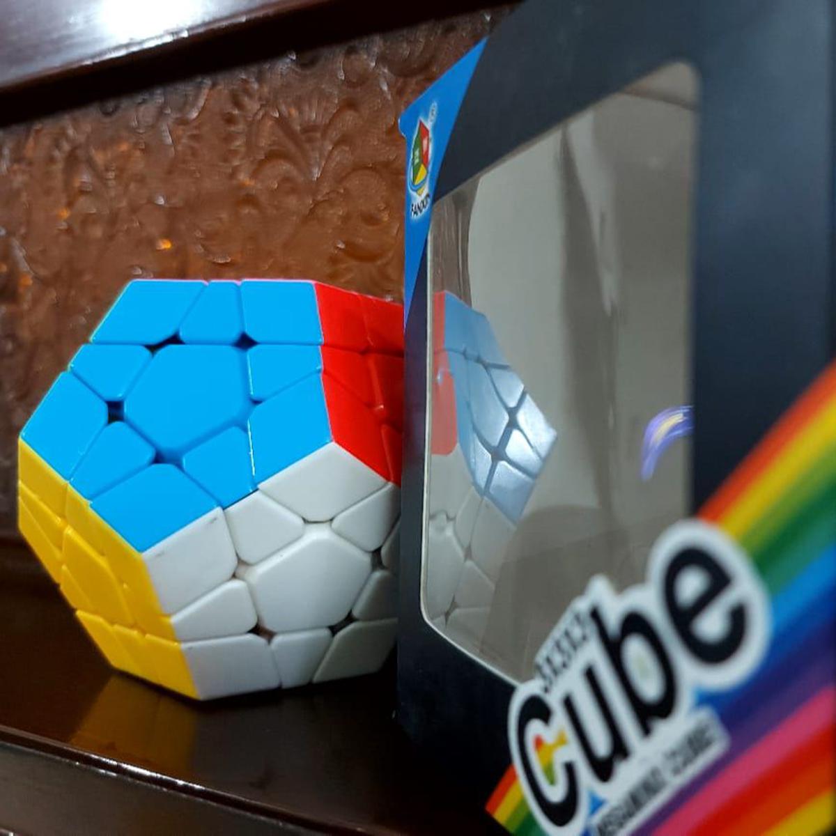 Megaminx Cube 3x3x3 Pantagon Shape Cube (72mm*32mm*72mm) High Quality Magic Speed Cube, Orignal, Professional, Pre Lubricated
