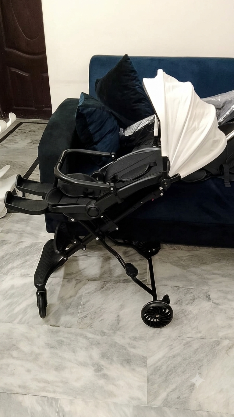 Baby Stroller, Foldable Four-Wheeled Child Stroller, Lightly and Easily Foldable Child Stroller, Suitable For 1-5 Years Old