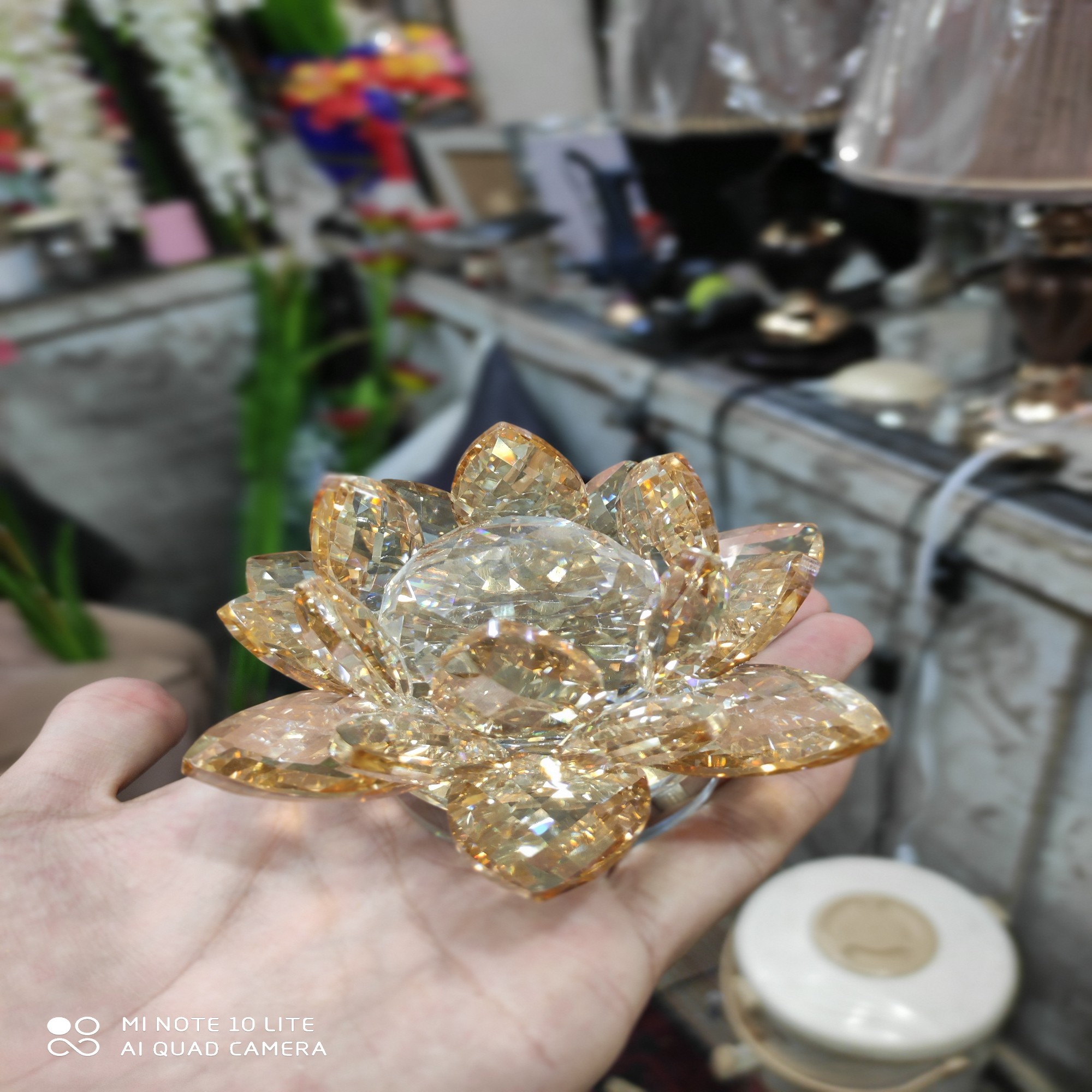 Shiny Crystal Flower Show Piece For Hoom Decoration,14cm Ã— 14cm Width